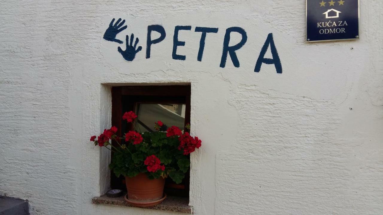 Kuca Za Odmor Petra Lägenhet Cepljani Exteriör bild